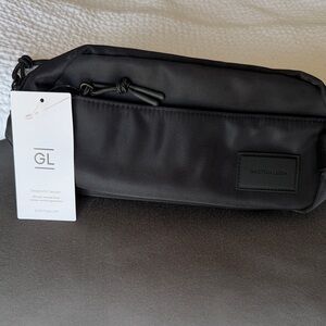 Black Men's toiletry Bag
